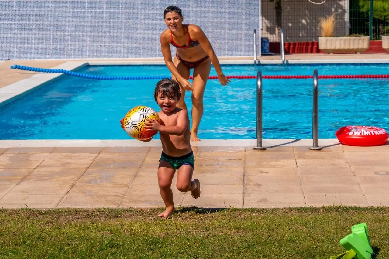 Vacanceselect Mobil Homes - Camping Kim'S אתר קמפינג