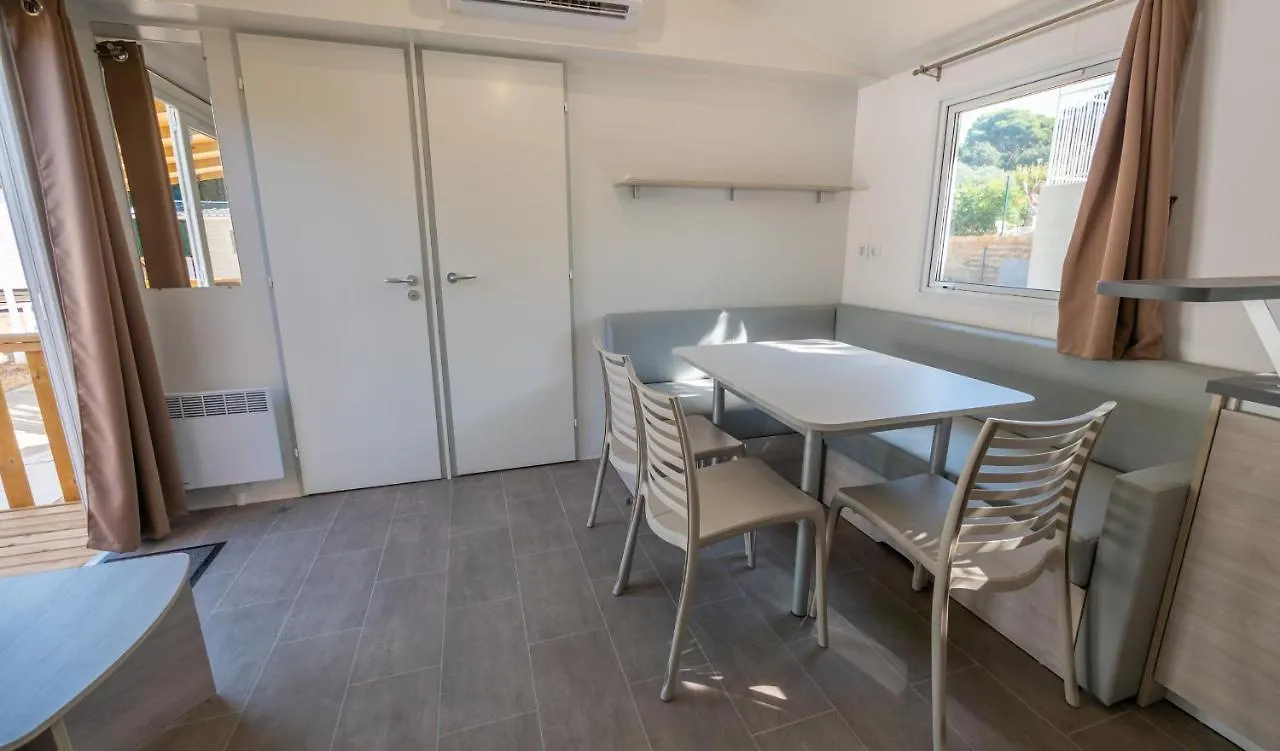Vacanceselect Mobil Homes - Camping Kim'S פאלאפרוג'ל